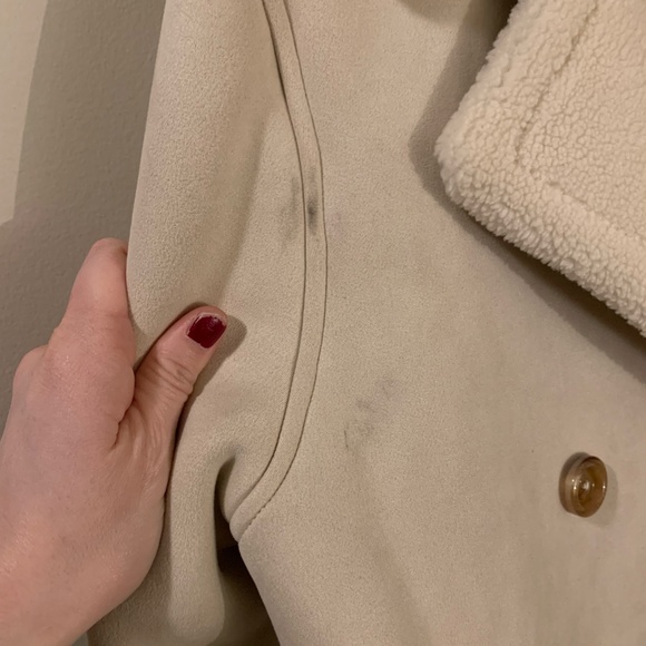 Skies are Blue - Beige Jacket - Picture 4 of 4